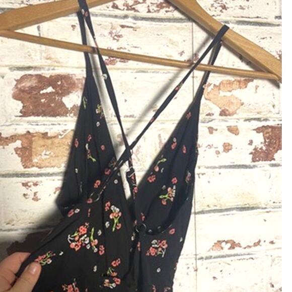 Free People Tango at Night Floral Faux Wrap Skirt Romper w Pockets - Picture 13 of 13